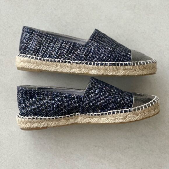 Chanel CC Espadrilles Metallic Navy Tweed Patent Leather Cap Toe Size 39 Slip on - Picture 4 of 11